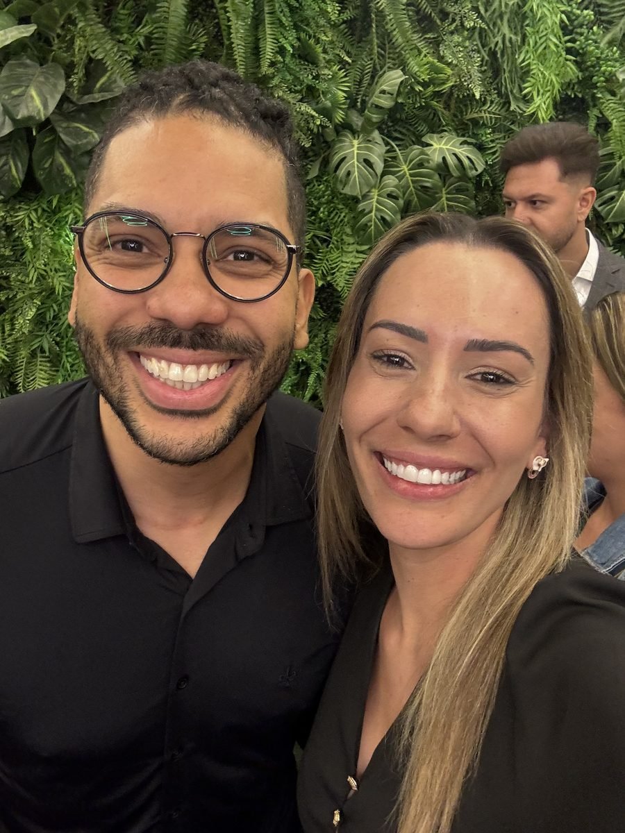 Francine com Joel Jota